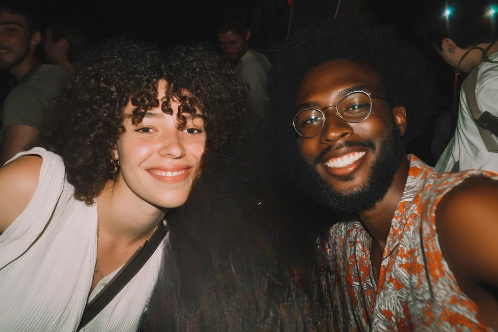 Remove person from photo with PhotoRoom